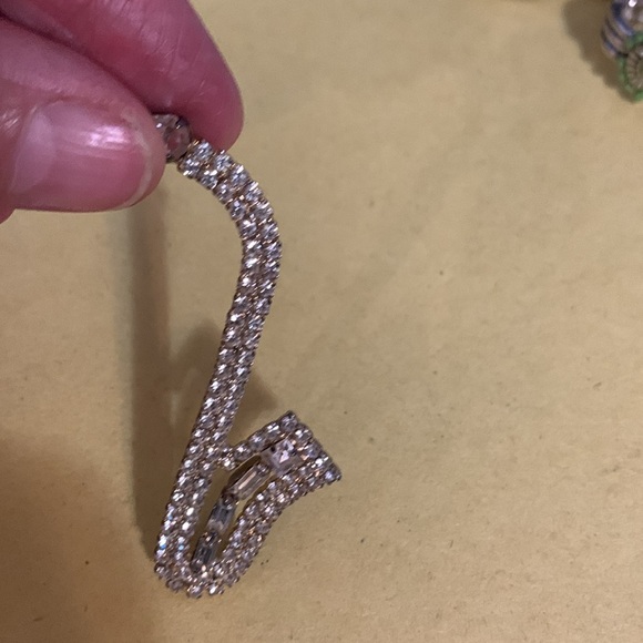 Sparkly brooch* - Picture 3 of 4